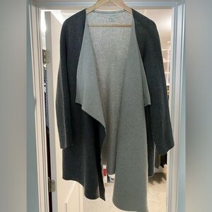 Cashmere cardigan, dark grey and light grey interior